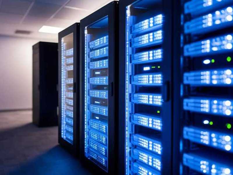 dedicirani server